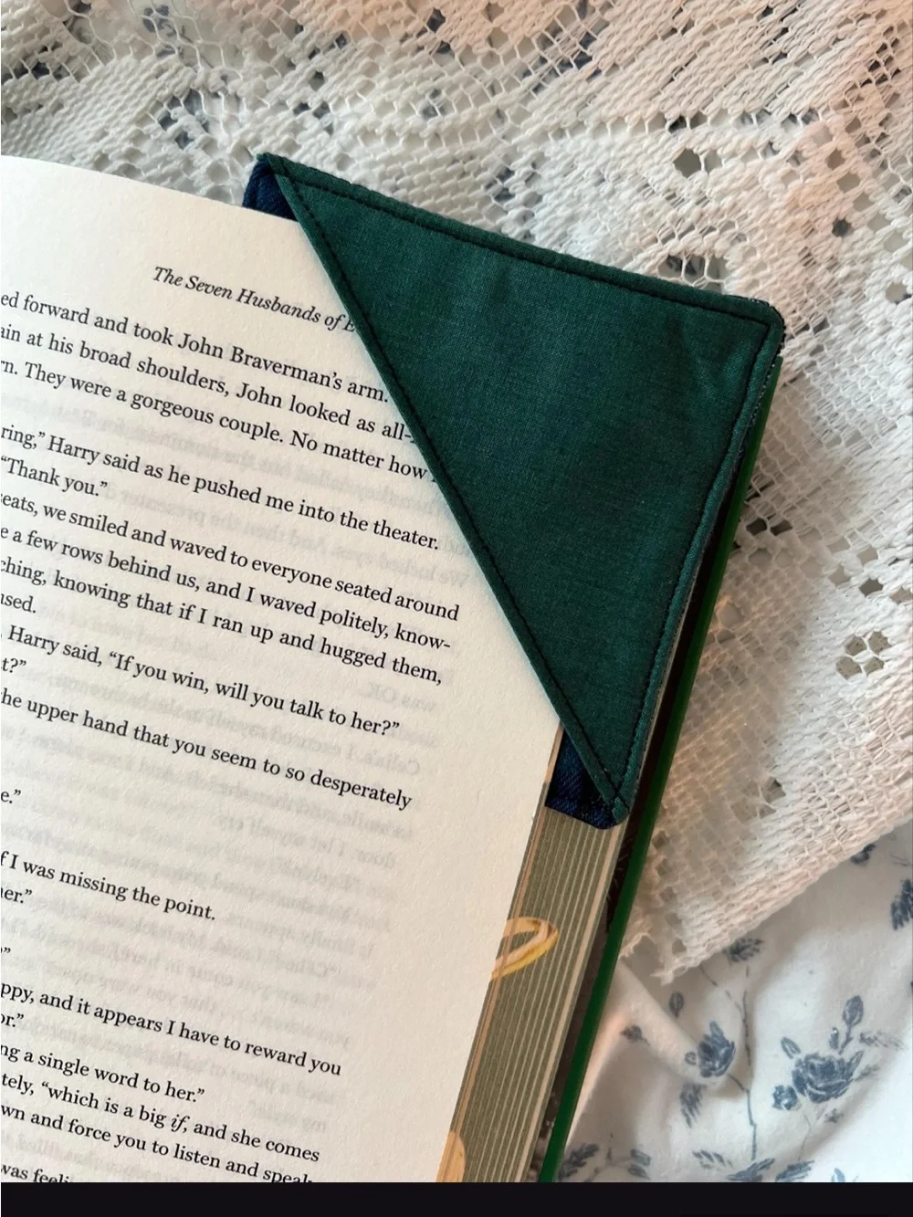 Handmade Green Gingham Eyelet Red Heart Corner Bookmark Set